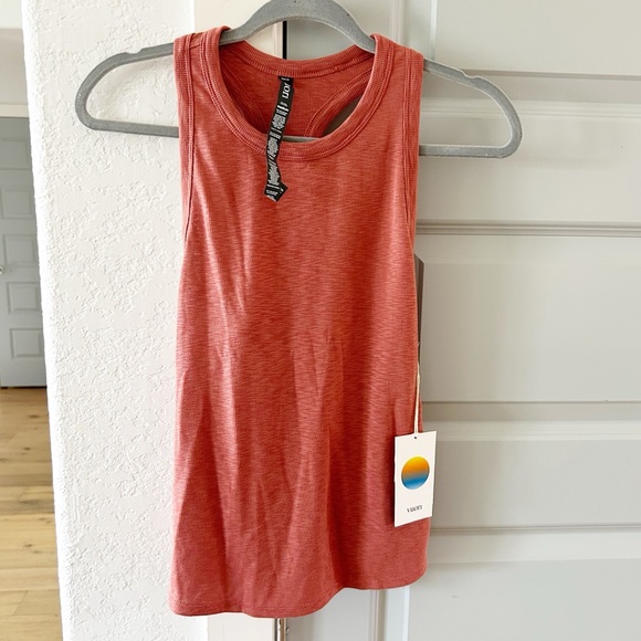 Vuori Tops - NWT Vuori Sunrise High Neck Tank Top